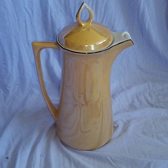 Vintage German Teapot - Picture 3 of 7